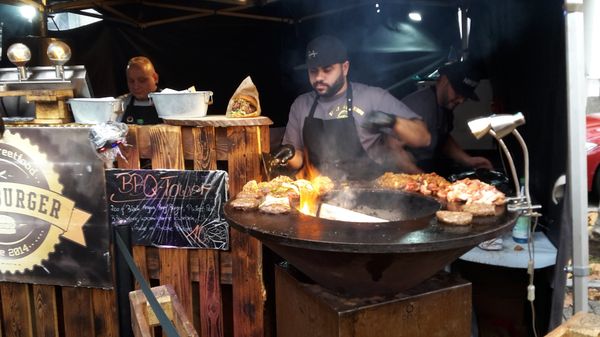 Frische lokale Produkte jeden Mittwoch & Samstag