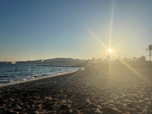 Stadtstrand mit Blick auf die Kathedrale