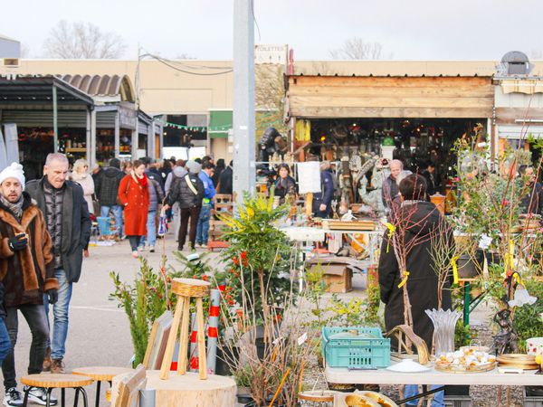 Stöbern auf dem zweitgrößten Flohmarkt Frankreichs