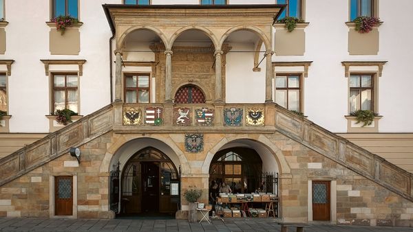 Historisches Rathaus mit Panoramablick