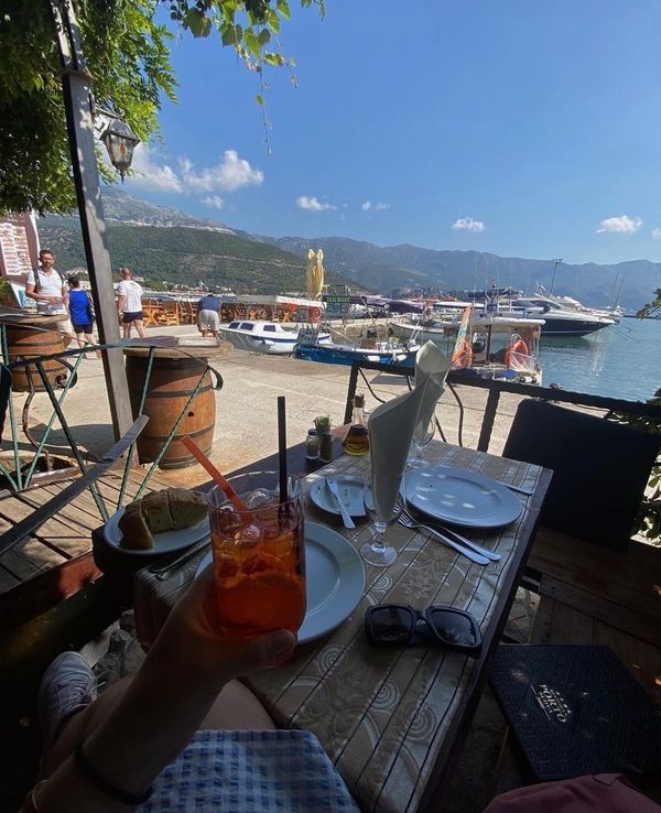 Dinner mit Meerblick in Becici