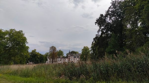 Naturerlebnis am historischen Schloss