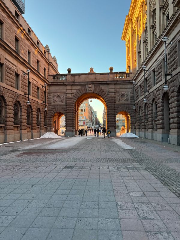 Gruselgeschichten in historischen Gassen