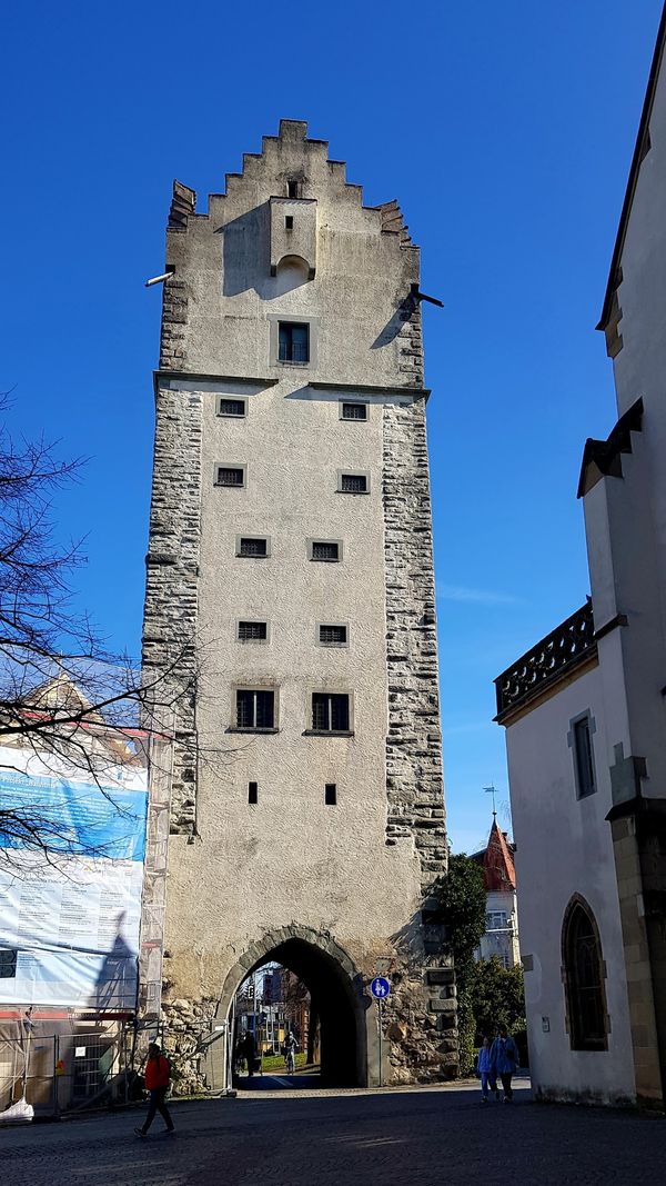 Historisches Stadttor mit Fotomotiv-Charme