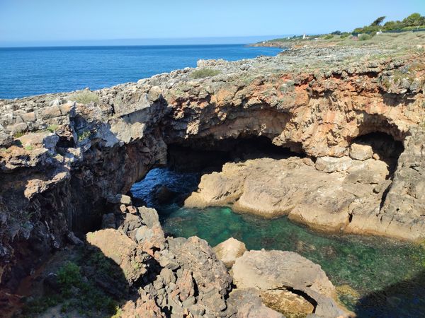 Naturgewalten und Gaumenfreuden an der spektakulären Steilküste