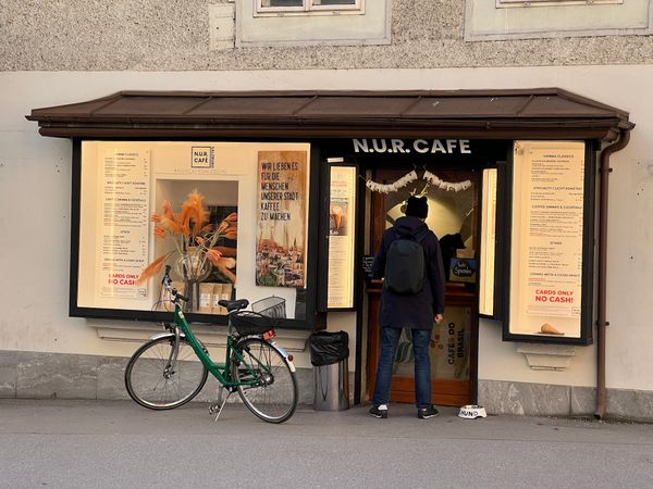 Nachhaltiger Kaffee im Waffelbecher