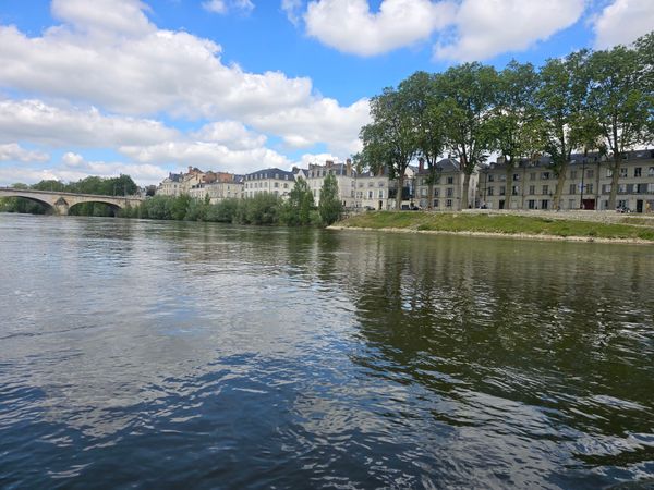 Entspannte Bootsfahrten auf der Loire