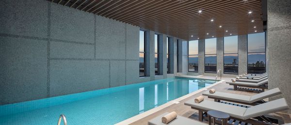 Cocktails mit Meerblick