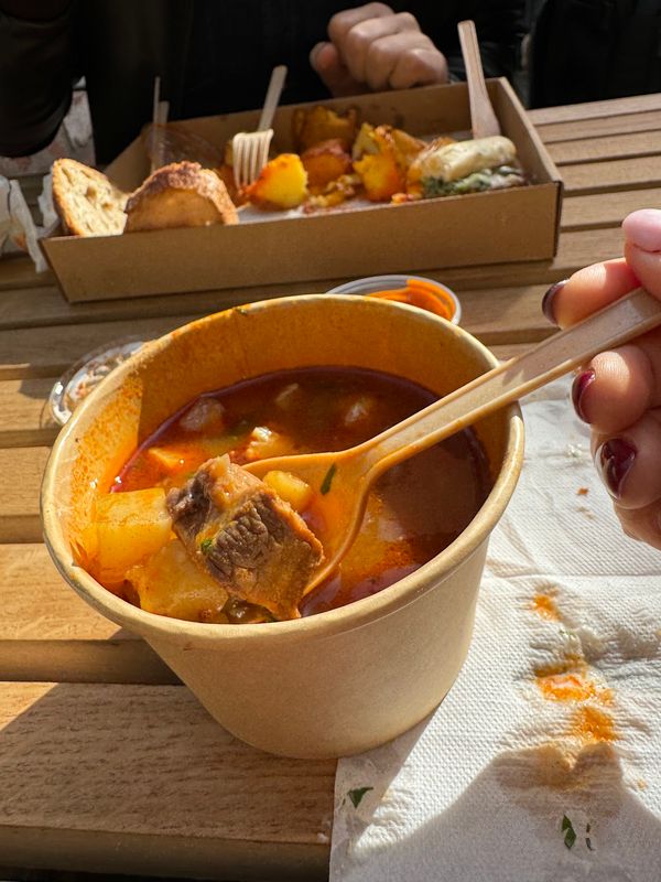 Schlemme dich durch Streetfood im Jüdischen Viertel