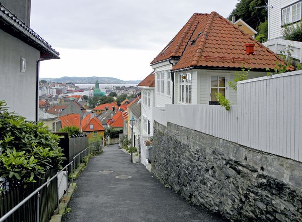 Geheimer Aussichtspunkt über Bergen