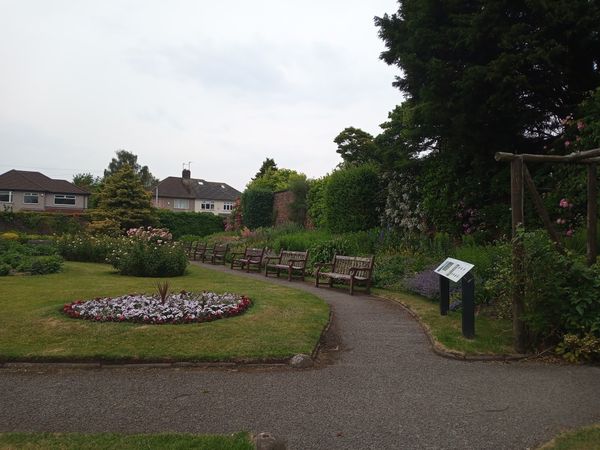 Verstecktes Gartenparadies in Woolton
