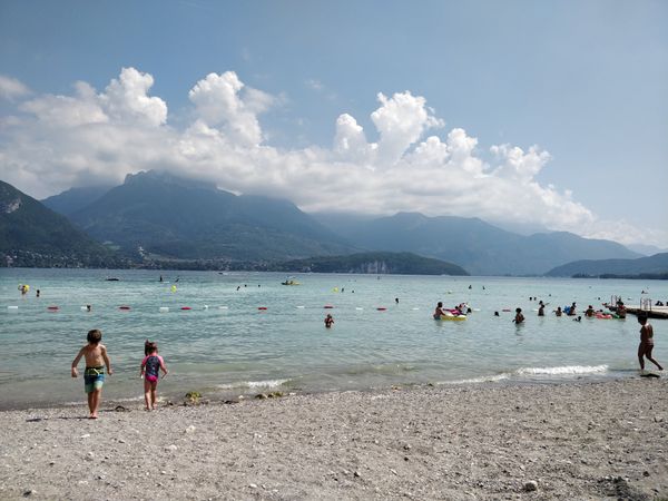 Entspannte Strandtage am Lac d'Annecy