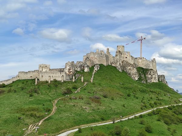Eines der größten Burgen Europas entdecken