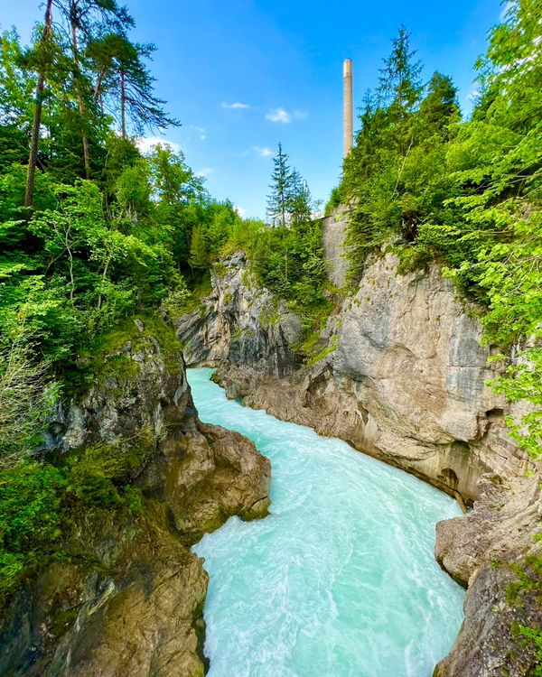 Bestaune das Naturschauspiel des Lechfalls