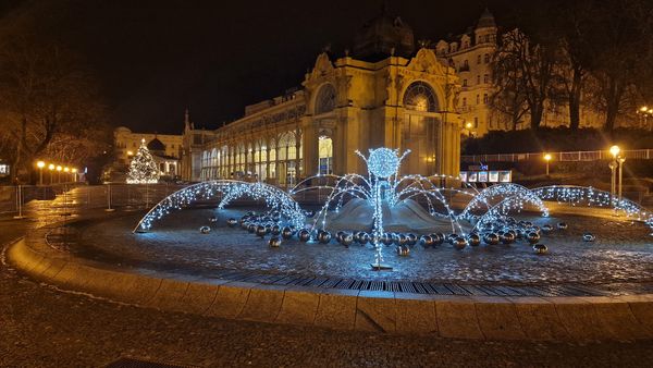 Lichtshow am Abend genießen