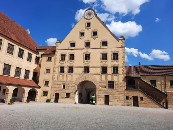 Mittelalterliche Pracht über Landshut