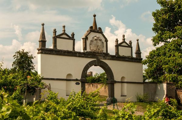 Majestätische Burg mit atemberaubender Aussicht