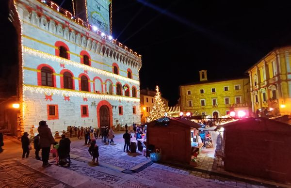 Schlendere durch Renaissance-Städte