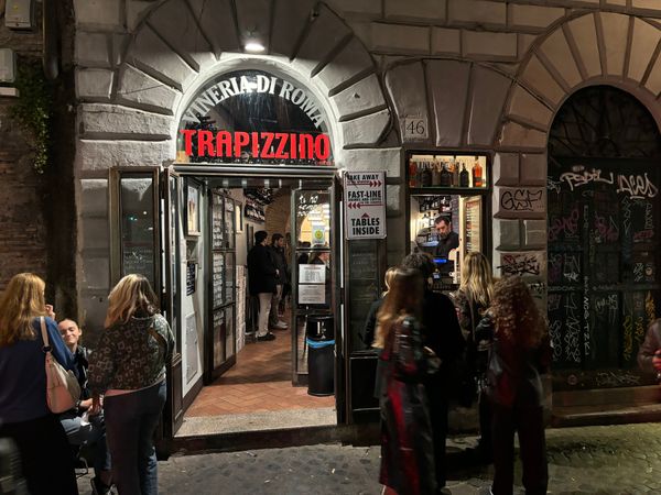 Trapizzino: Die kulinarische Revolution der Pizza in dreieckiger Form