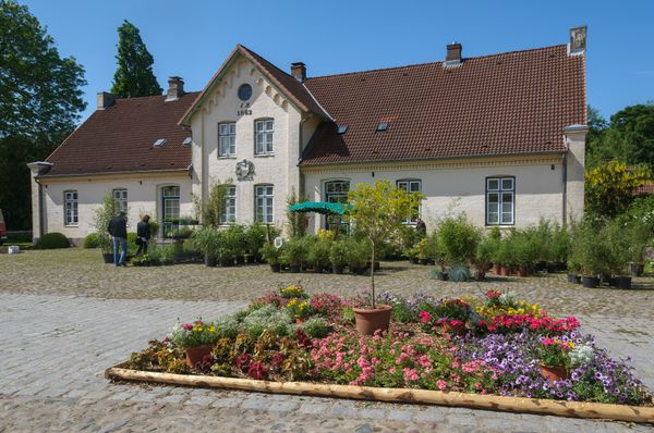 Golfen in idyllischer Landschaft