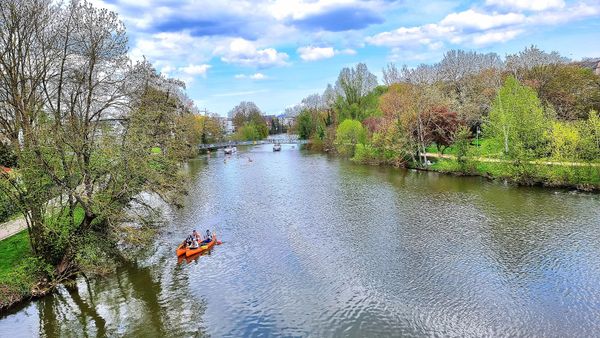 Historische Brücke mit malerischem Flair