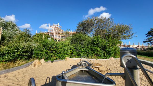 Spielspaß am Wasserspielplatz