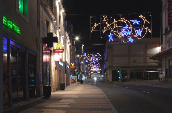 Bummeln auf der Hauptstraße