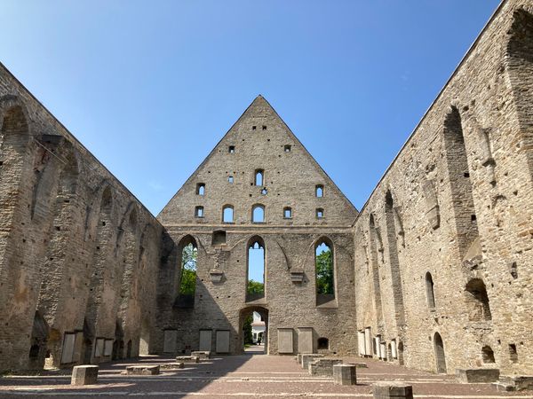 Mittelalterliche Ruinen erkunden