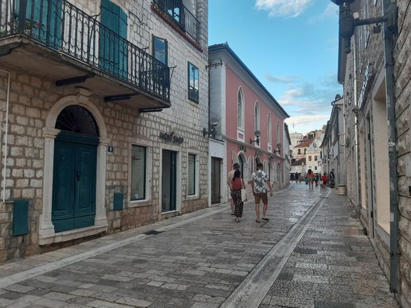 Entdecke das authentische Herceg Novi