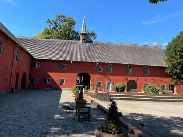 Tauche ein in die Renaissance bei einem Besuch im Schloss Rheydt