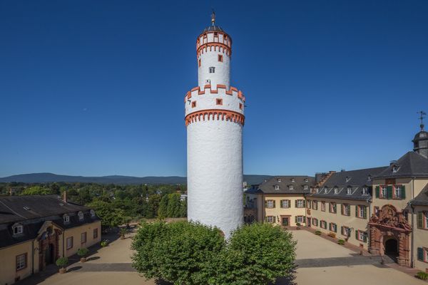 Erkunde das majestätische Schloss