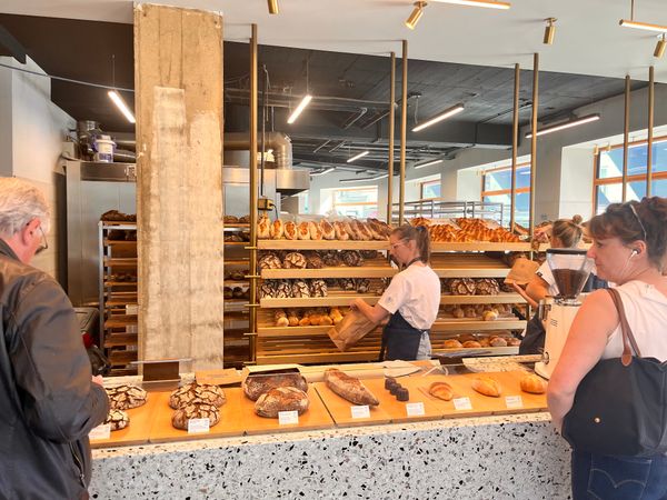 Handgemachtes Brot genießen