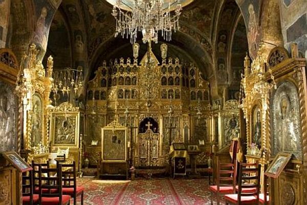 Prunkvolle orthodoxe Kirchenkunst