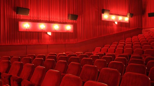 Cineastische Zeitreise durch Filmklassiker und Dokumentationen