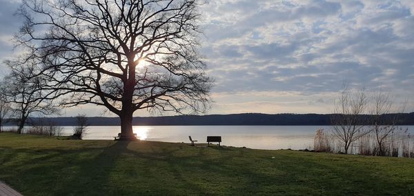 Perfekter Familientag am Wasser