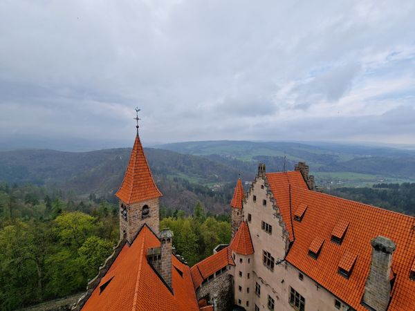 Mittelalterflair im Bouzov Schloss