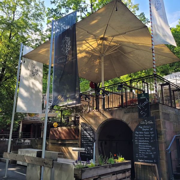 Traditionelle Brotzeit in gemütlichem Ambiente