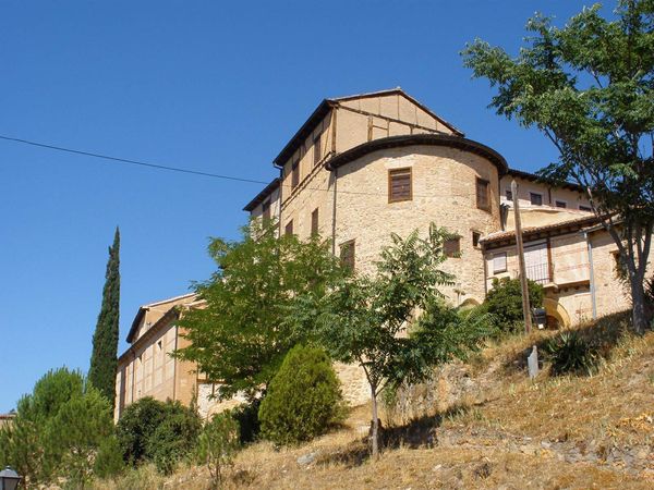 Geheimnisvolles mittelalterliches Kloster