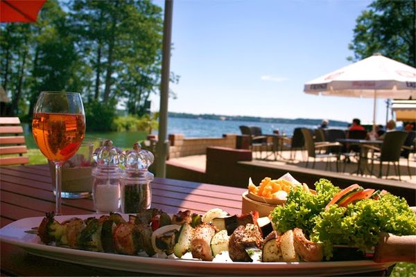 Dinner mit Seeblick