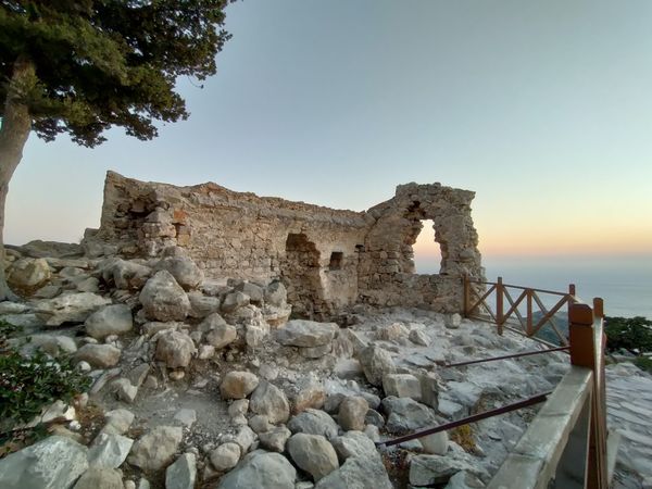 Traditionelles Dorf mit atemberaubender Aussicht