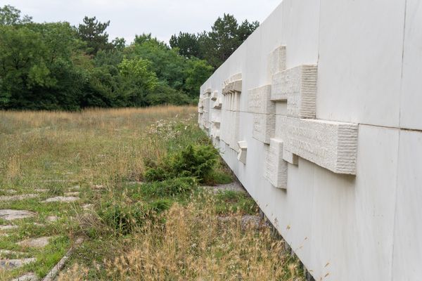 Gedenkstätte mit beeindruckender Aussicht