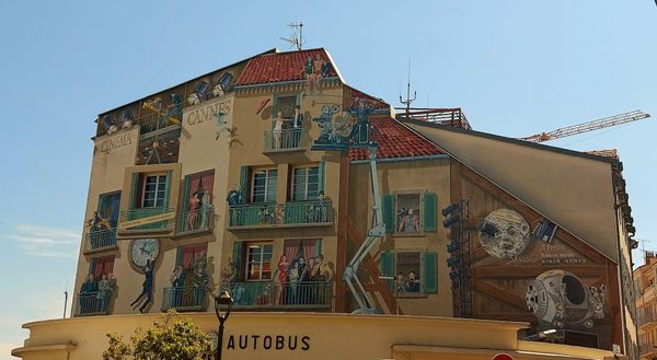 Entdecke Cannes' versteckte Murals