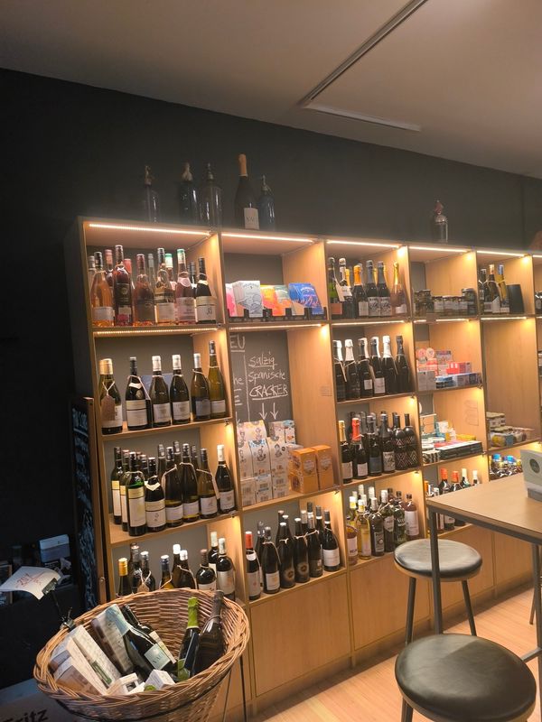 Exquisite Weine in eleganter Umgebung