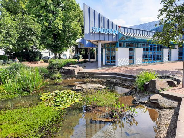 Genieße Musik und Theater im Herzen von Frechen