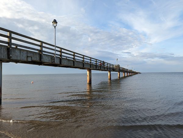 Sonniges Strandvergnügen genießen