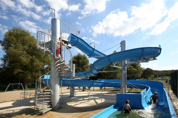 Schwimmen in unberührter Natur