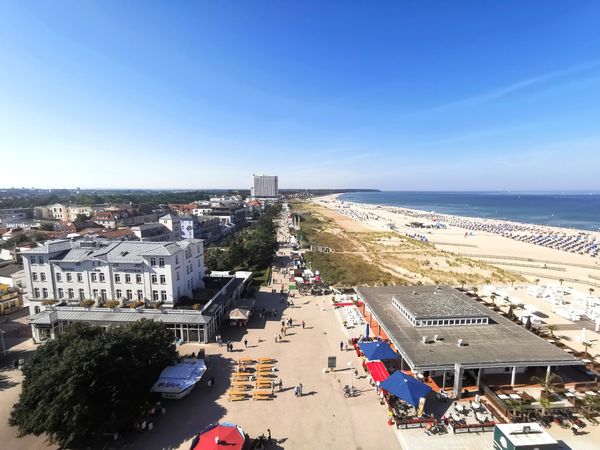 Sonne, Meer und Sand unter den Füßen