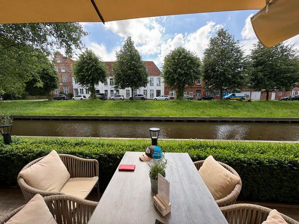 Feines Abendmenü im historischen Friedrichstadt
