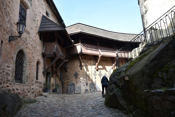 Mittelalterliche Burg mit reicher Geschichte