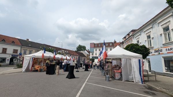 Entdecken Sie neugotische Architektur im Herzen der Stadt